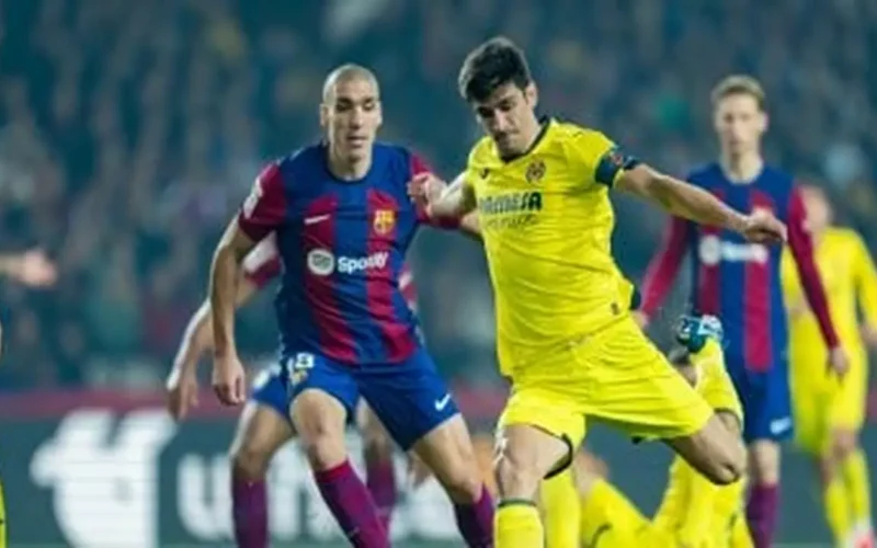 اللقاء المنتظر.. برشلونة يواجه فياريال في الدوري الإسباني